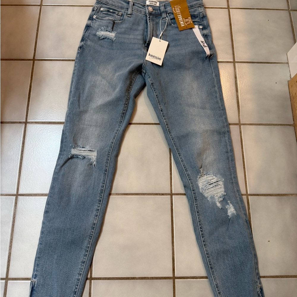 Kensie Women's High Rise Distressed Jeans